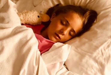 Sleeping With Multiple Pillows