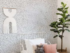 peel and stick wallpaper