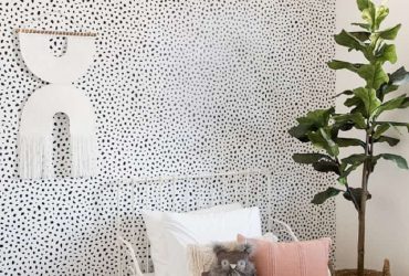 peel and stick wallpaper