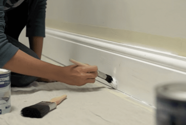 DIY skirting board painting
