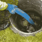 Cleaning septic tank