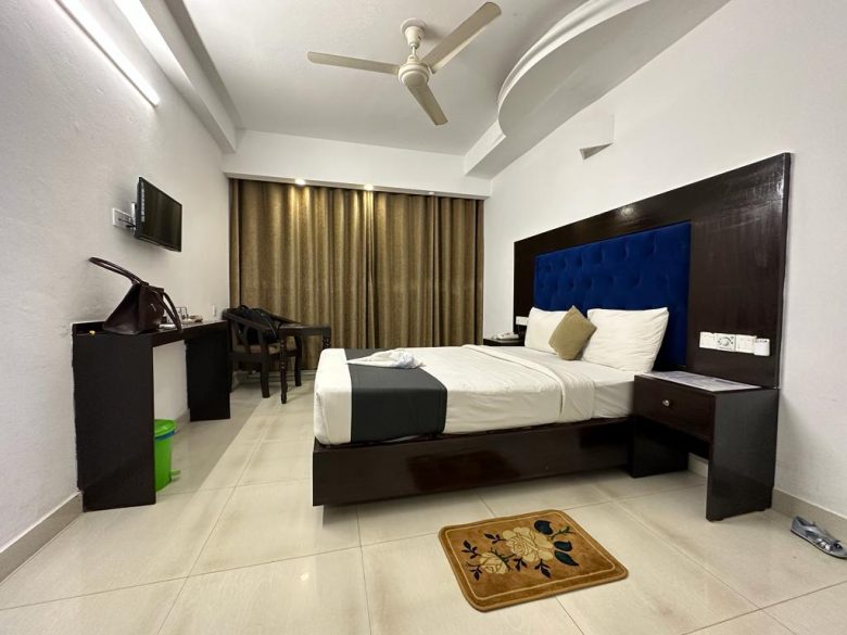 Ceiling fan size for my room