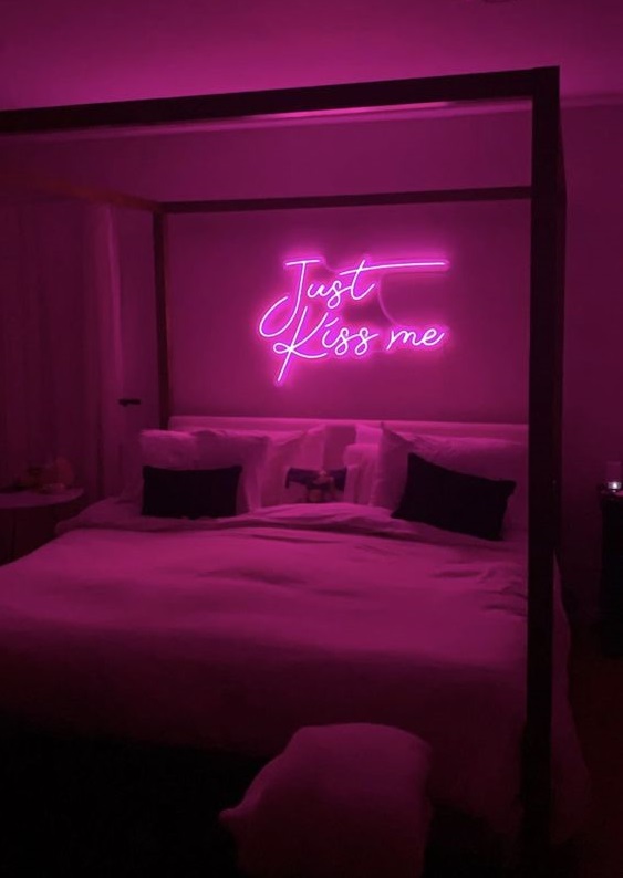 Cute Neon Signs for your Bedroom 