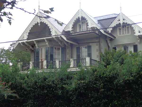 Sandra Bullock's Garden District New Orleans house